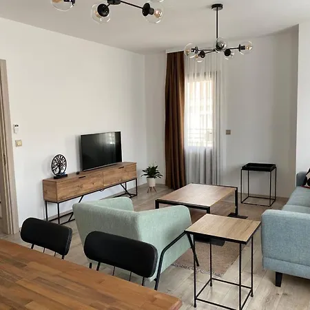 아파트 Central And Cozy Near Public Beach *